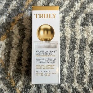 NIB TRULY Vanilla Baby Luxury Body Oil